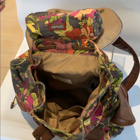 Backpack - Picture 2 of 4